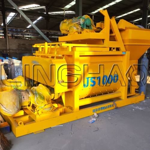Block machine production line testing at LINGHAO factory